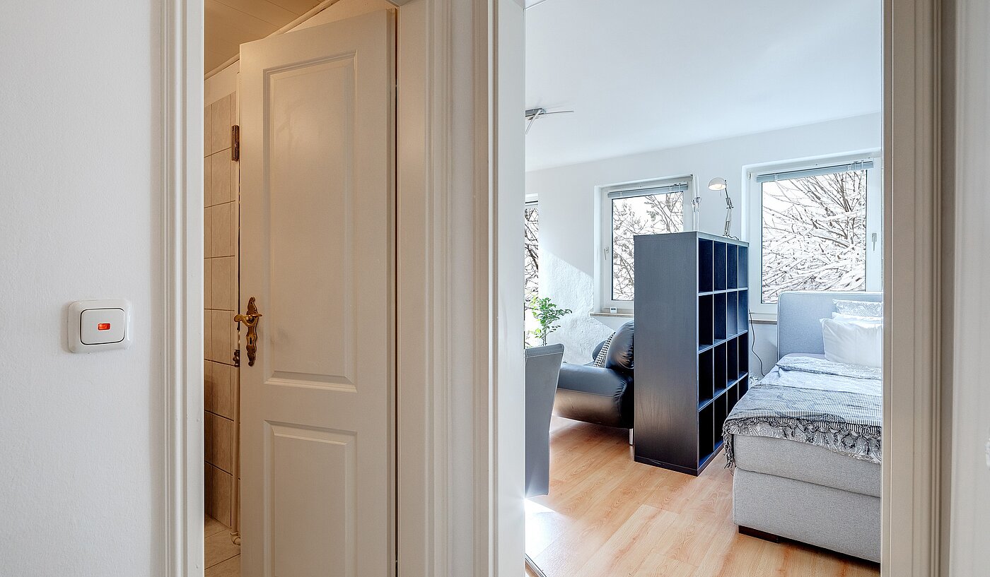 Квартира в многоэтажно доме с 1 комнатная | München | 70073 | Diele mit Zugang...