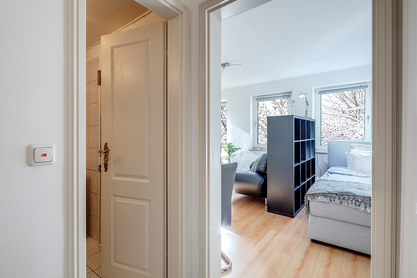 Квартира в многоэтажно доме с 1 комнатная | München | 70073 | Diele mit Zugang...