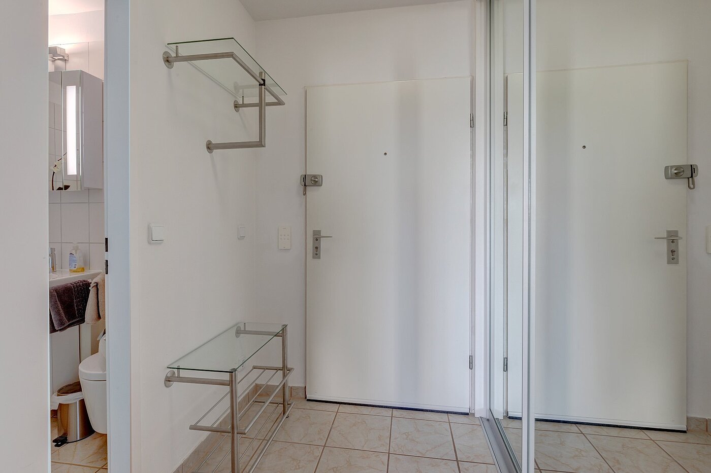 Квартира в многоэтажно доме с 1 комнатная | München-Schwanthalerhöhe | 2106ML8 | Blick zum Eingangsbereich