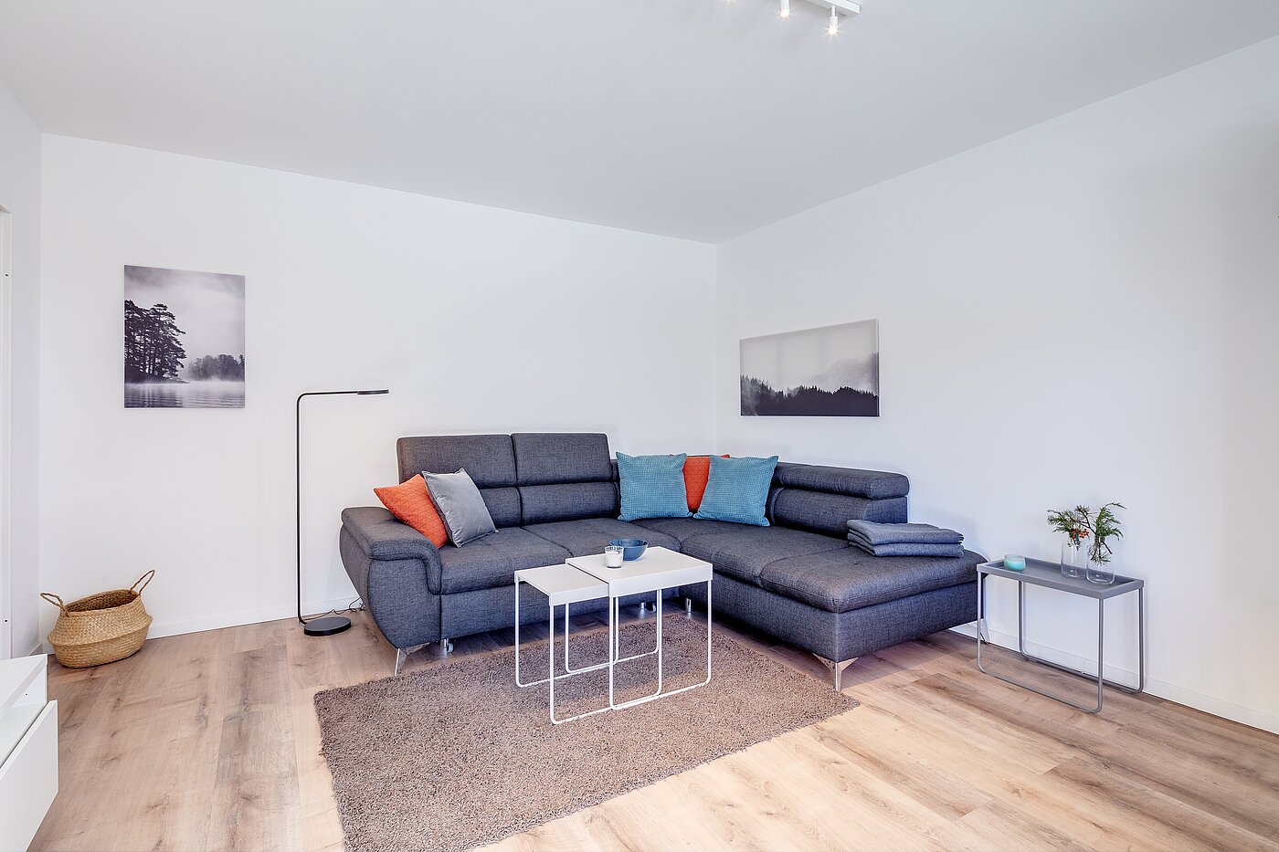 Плоский с 2 комнатами | München-Moosach | 70462 | Eckcouch