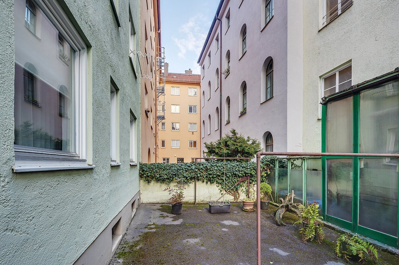 Высокий первый этаж с 2 комнатами | München-Lehel | 2012ML1 | Ruhiger Hinterhof