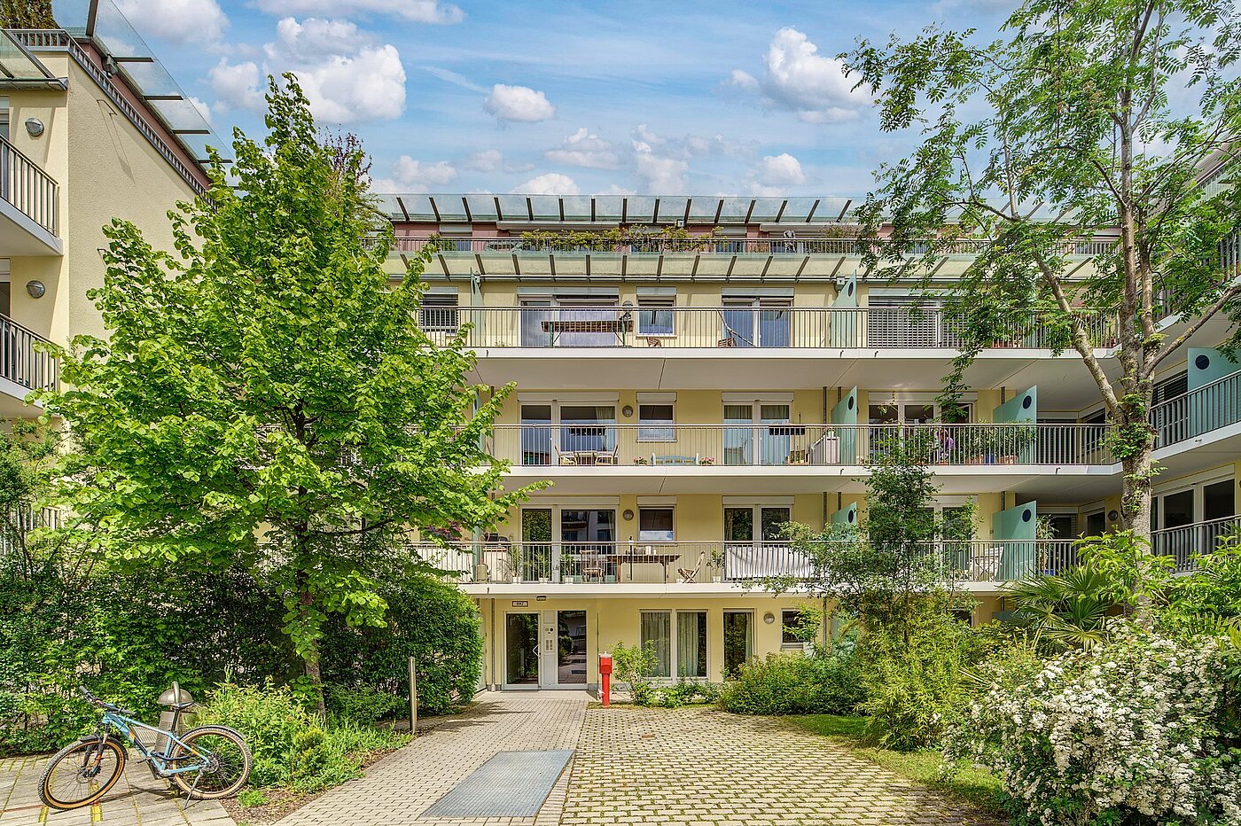 Квартира в многоэтажно доме с 1 комнатная | München-Isarvorstadt | 2104ML6 | Schmuckes Objekt