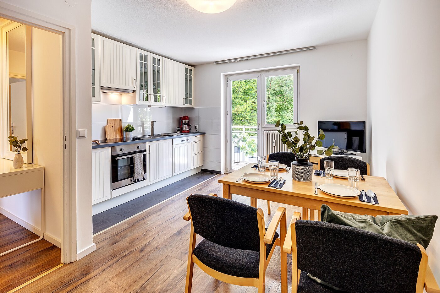 Квартира в многоэтажно доме с 2.5 комнатами | München-Berg am Laim | 70030 | ...Essen