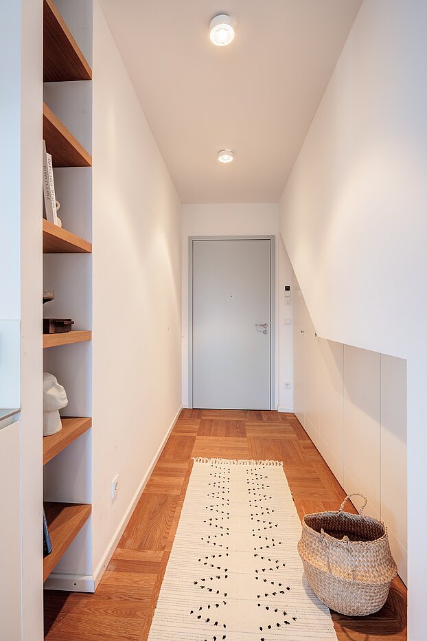 Квартира в многоэтажно доме с 2 комнатами | München-Schwabing | 70195 | ...Schreinereinbauten