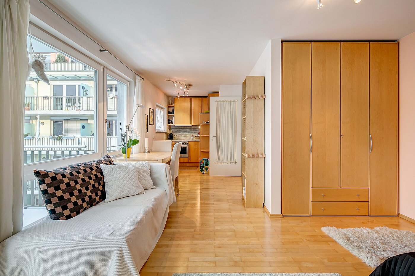 Квартира в многоэтажно доме с 1 комнатная | München-Isarvorstadt | 2104ML6 | Wohnen und...