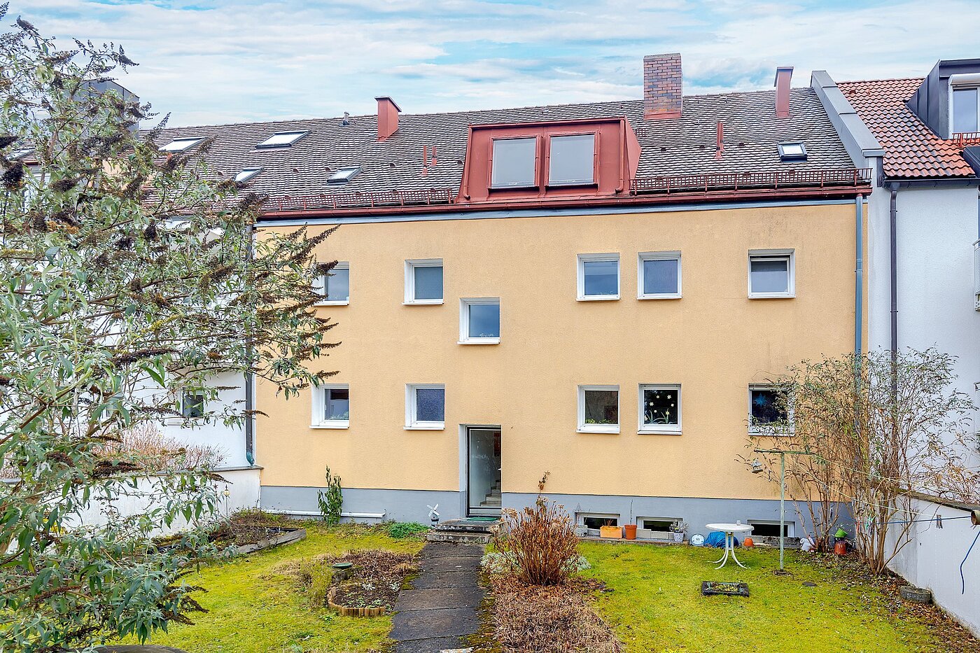 Квартира в многоэтажно доме с 1 комнатная | München-Bogenhausen | 2012ML2 | Rückseite des Hauses