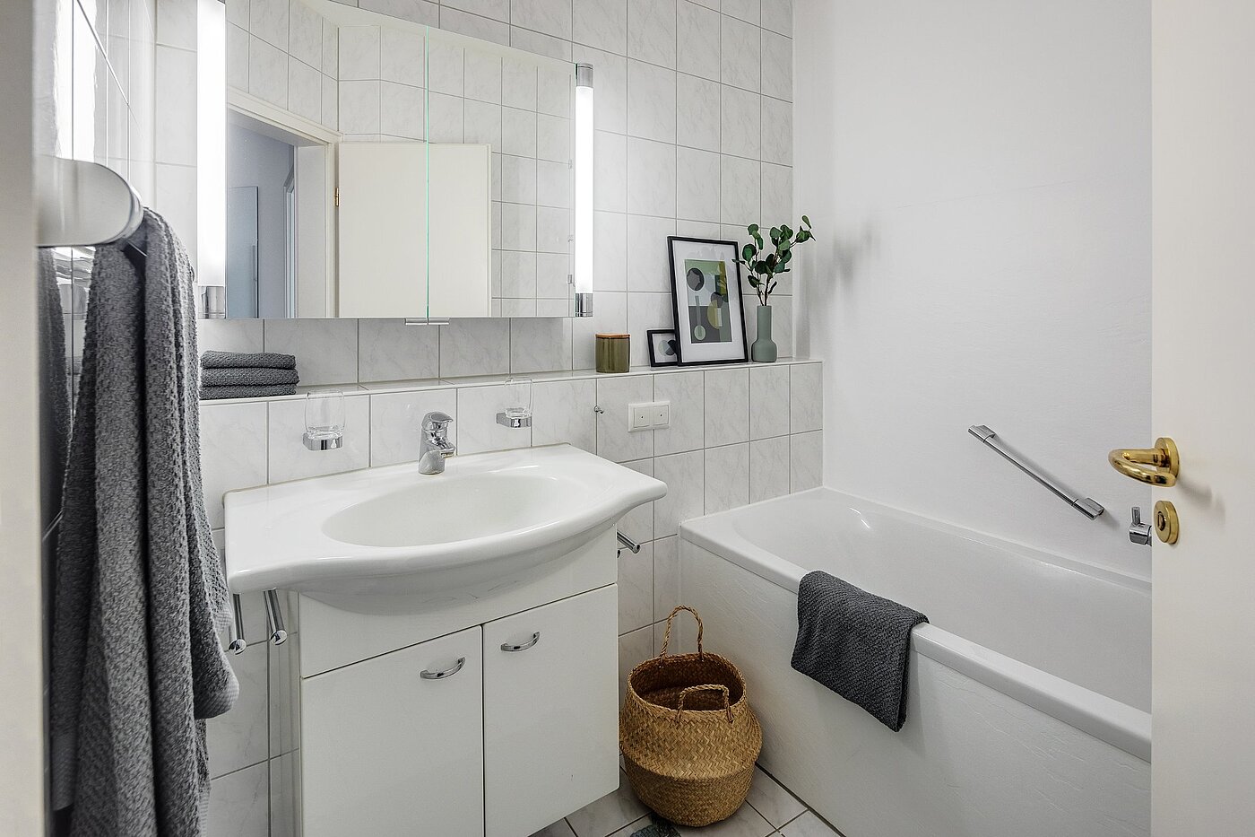 Квартира в многоэтажно доме с 3 комнатами | München-Harlaching | 1908ML6 | Bad mit ...