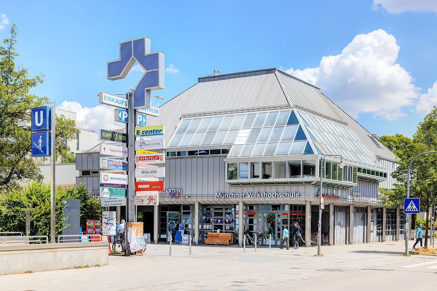 Квартира в многоэтажно доме с 2 комнатами | München-Hadern | 704101 | Einkaufszentrum Hardener Stern