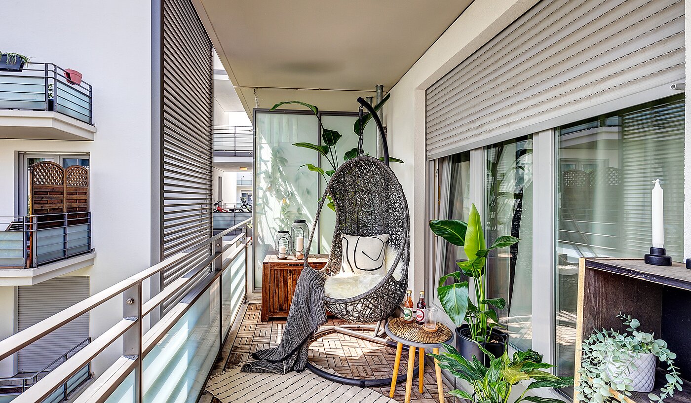 Квартира в многоэтажно доме с 2.5 комнатами | 70020 | Großer Balkon...