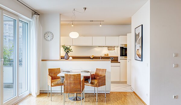 Квартира в многоэтажно доме с 3 комнатами | München-Neuhausen | 70489 | ...Essen