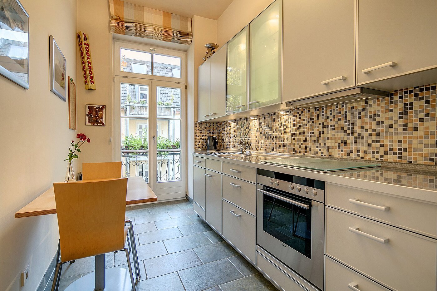 Квартира в многоэтажно доме с 3 комнатами | München-Ludwigsvorstadt | 1905ML1 | ...Einbauten und Essplatz