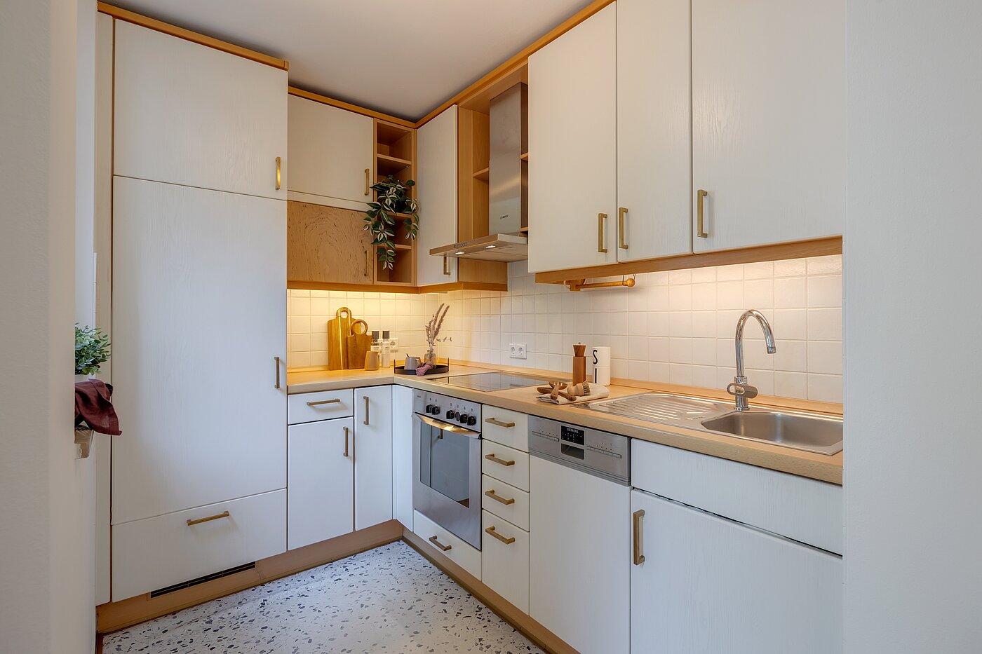 Плоский с 2 комнатами | München-Laim | 70464 | ...und offenen Küche