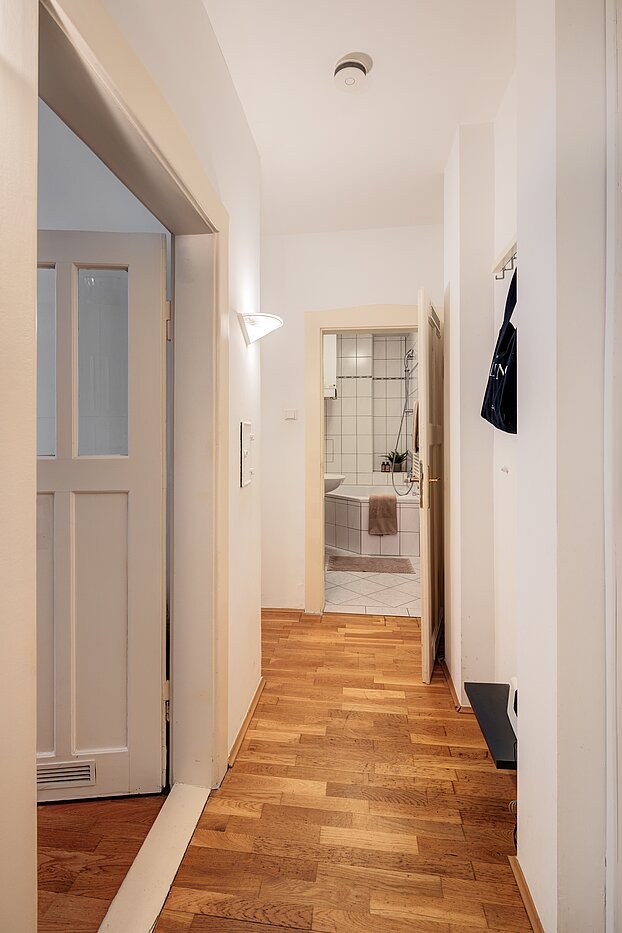 Квартира в многоэтажно доме с 1.5 комнатами | München-Neuhausen | 70473 | ...Stauraum