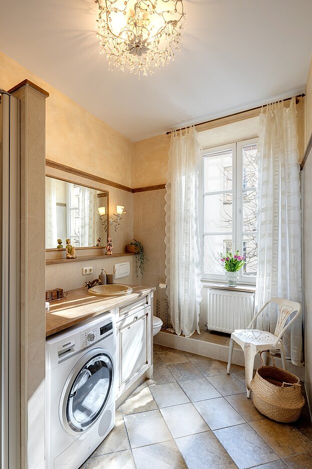 Квартира в многоэтажно доме с 5 комнатами | München-Altstadt | 700121 | Masterbad mit Fenster...