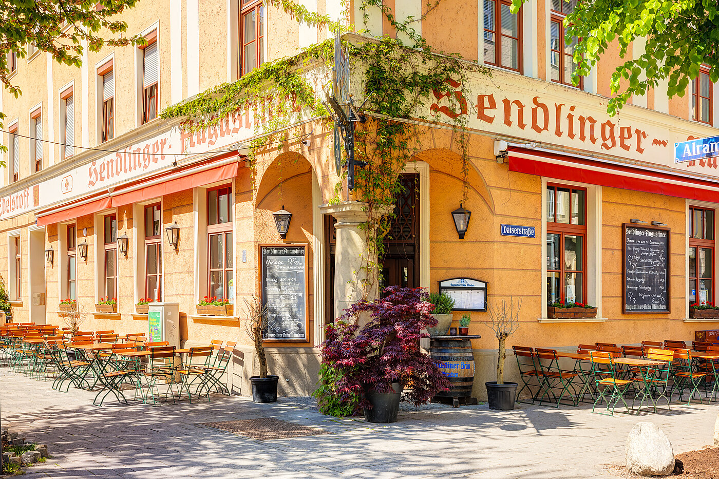 Квартира в многоэтажно доме с 2 комнатами | München-Sendling | 70414 | Gebäude