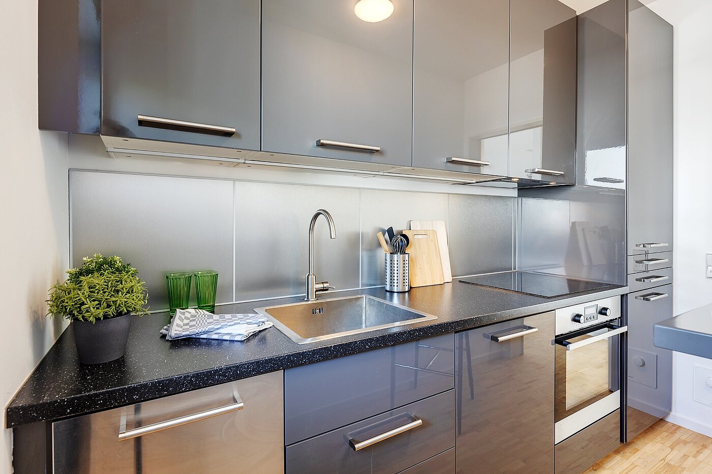 Квартира в многоэтажно доме с 2 комнатами | München-Thalkirchen | 2107ML2 | ...mit viel Stauraum...