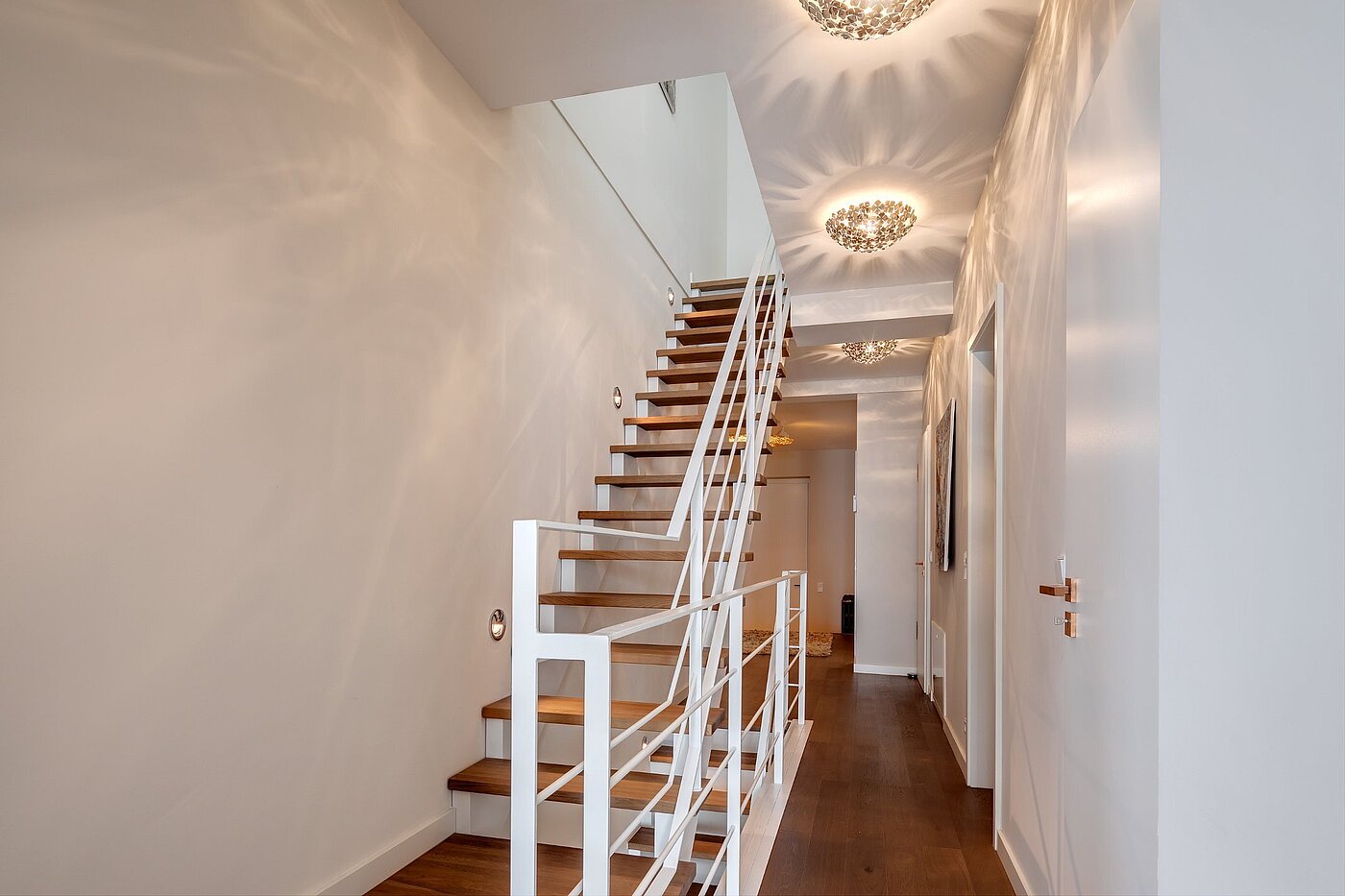 Квартира в многоэтажно доме с 5 комнатами | München-Maxvorstadt | 1807ML1 | Treppe ins Obergeschoß