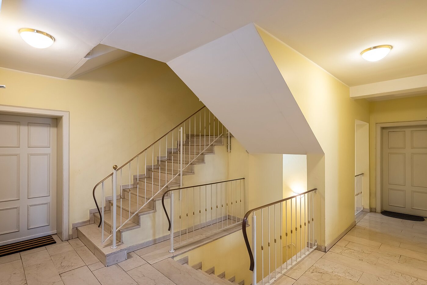 Квартира в многоэтажно доме с 1 комнатная | München-Ludwigsvorstadt | 2108ML5 | Treppenhaus