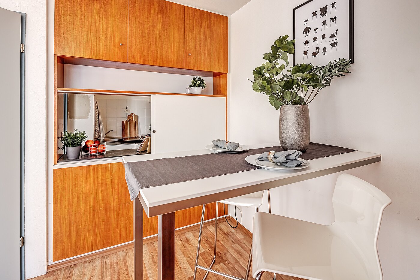 Квартира в многоэтажно доме с 1 комнатная | München-Maxvorstadt | 2110ML8 | Essplatz mit Apartmentküche...