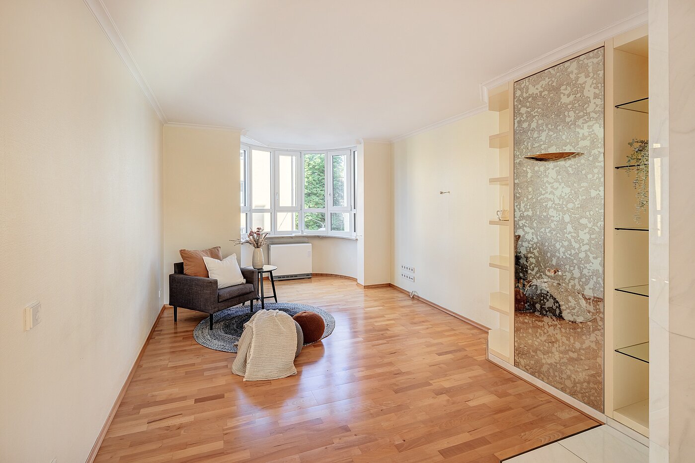 Квартира в многоэтажно доме с 3 комнатами | München-Maxvorstadt | 70133 | Helles Wohnen mit...