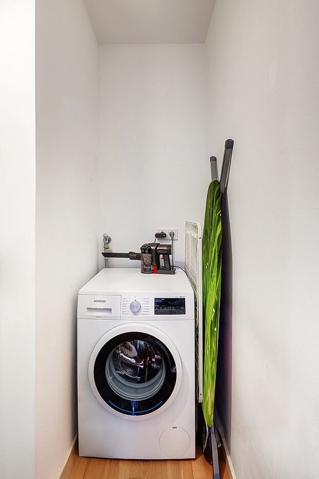 Квартира в многоэтажно доме с 2 комнатами | München-Au | 70108 | Waschmaschine in der Wohnung