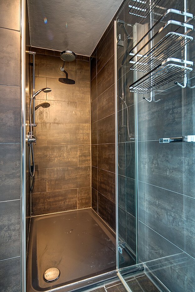 Квартира в многоэтажно доме с 2.5 комнатами | München-Maxvorstadt | 702031 | ...begehbarer Dusche