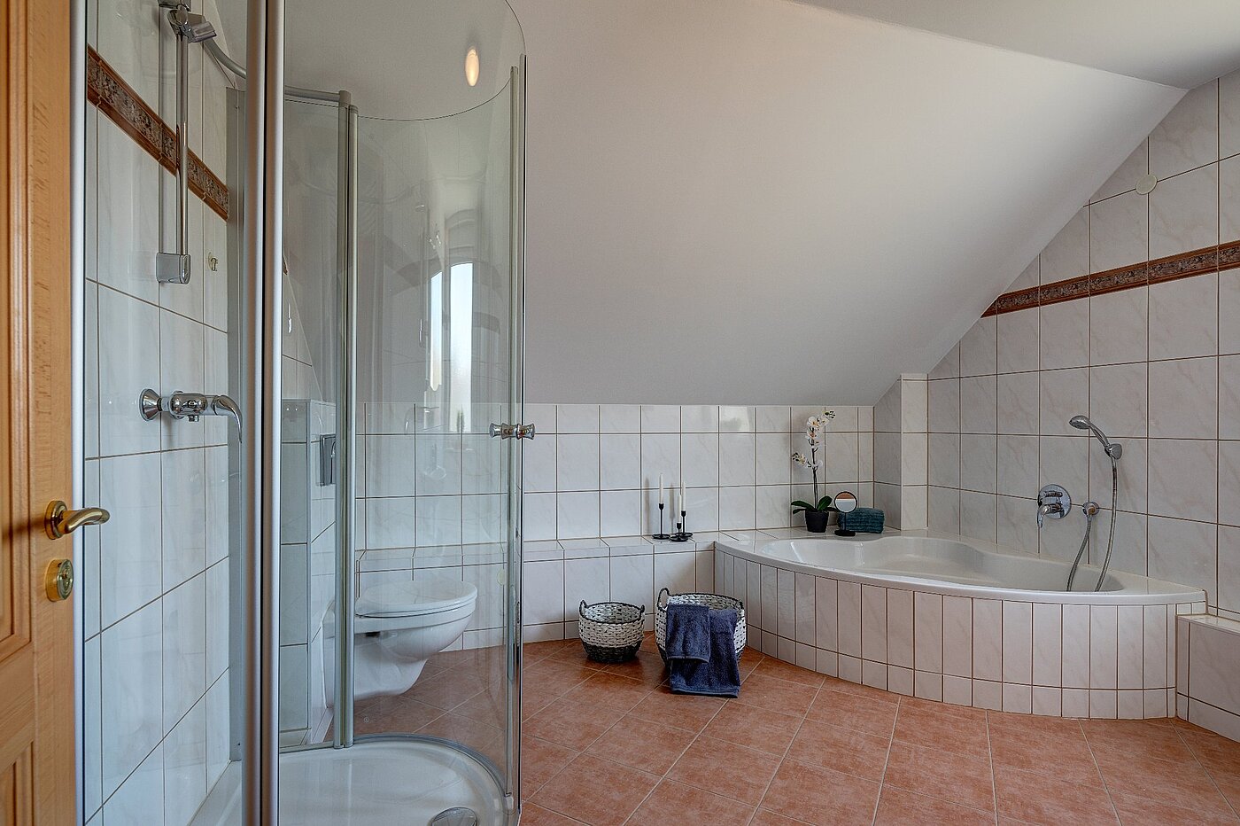 Квартира в многоэтажно доме с 5 комнатами | München-Aubing | 1804ML3 | Bad im DG