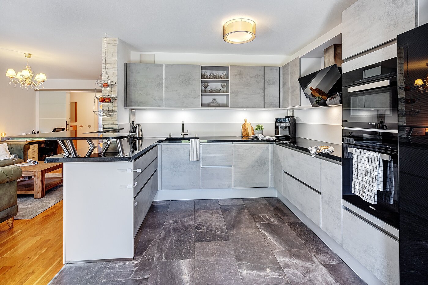 Плоский с 3 комнатами | Wolfratshausen | 2208ML1 | ...Küche mit...