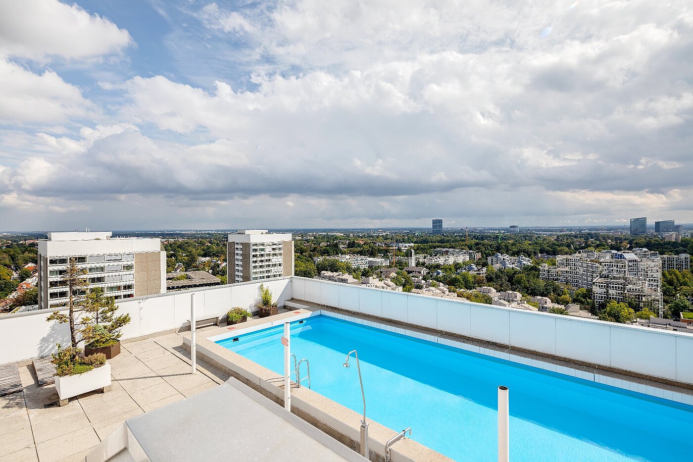 Квартира в многоэтажно доме с 1 комнатная | München-Bogenhausen | 2103ML6 | Rooftop Pool