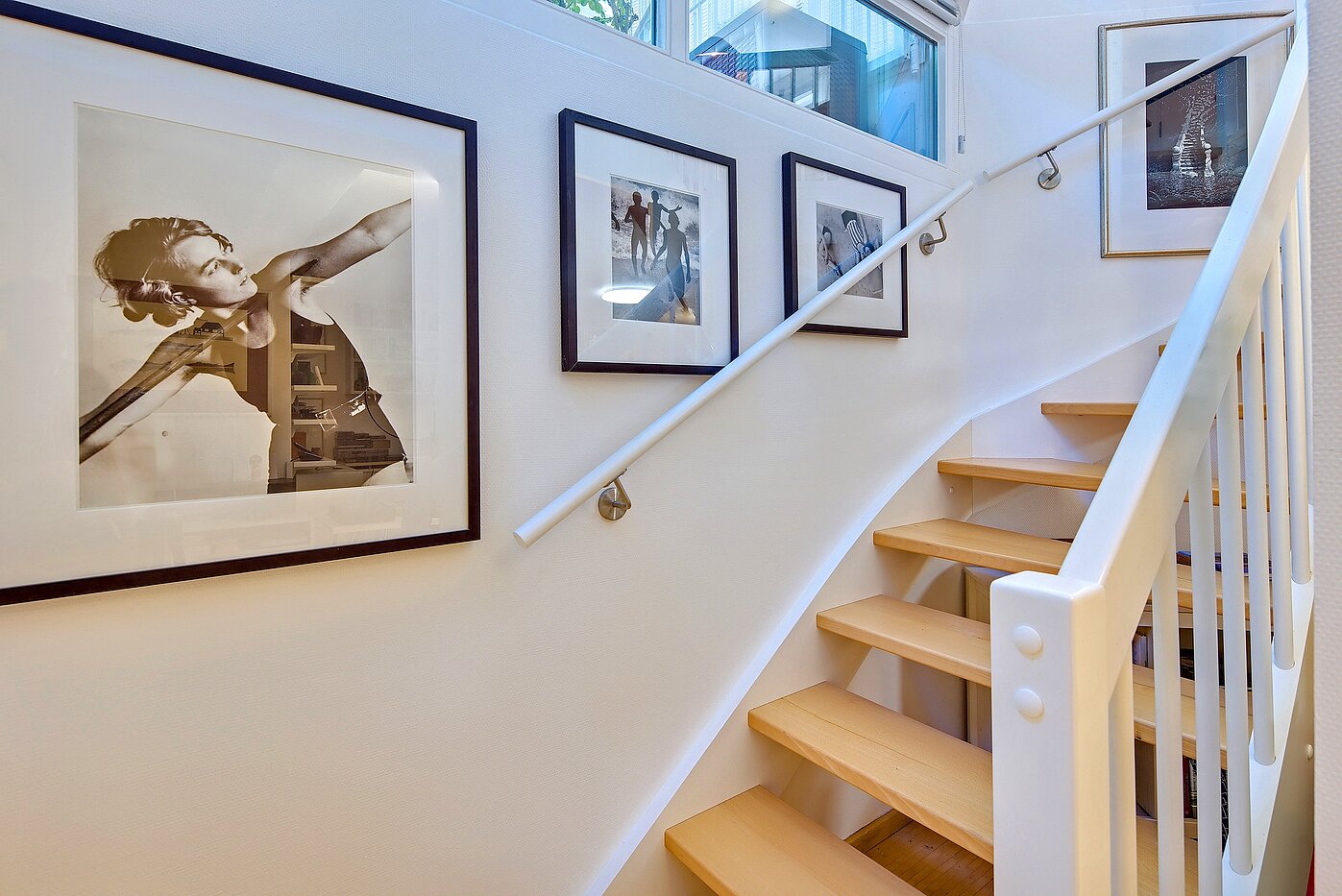 Плоский с 2 комнатами | München-Obermenzing | 70280 | Buchenholztreppe in das Studio