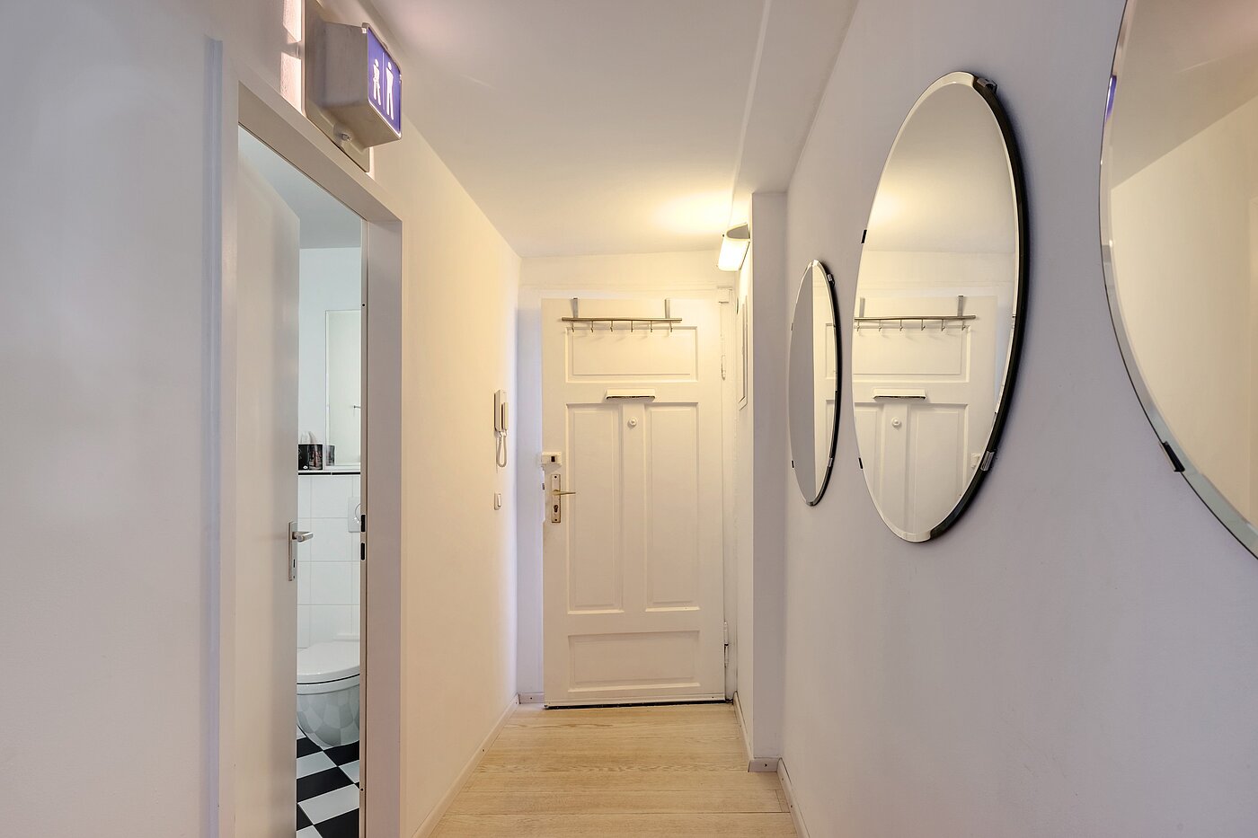 Квартира в многоэтажно доме с 2 комнатами | München-Isarvorstadt | 70089 | Geräumiger Eingangsbereich