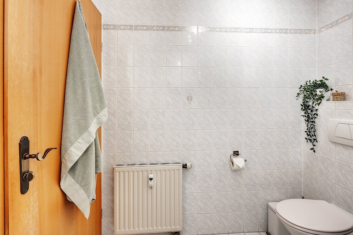 Квартира в многоэтажно доме с 3 комнатами | München-Hasenbergl | 2105ML10 | Gäste-WC