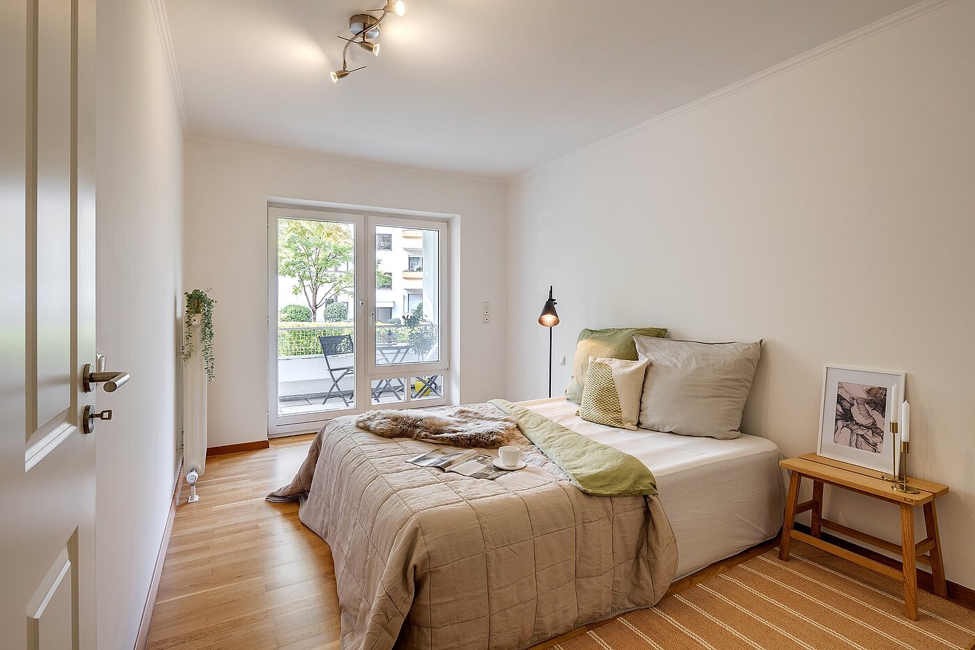 Квартира в многоэтажно доме с 2 комнатами | München-Pasing | 2108ML1 | Großes Schlafzimmer...