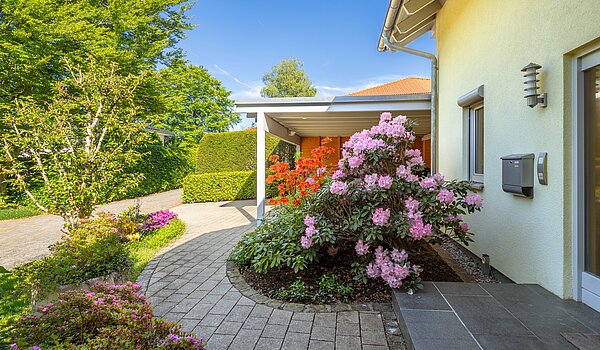 Особняк с 5 комнатами | Icking | 70438 | Blühender Vorgarten