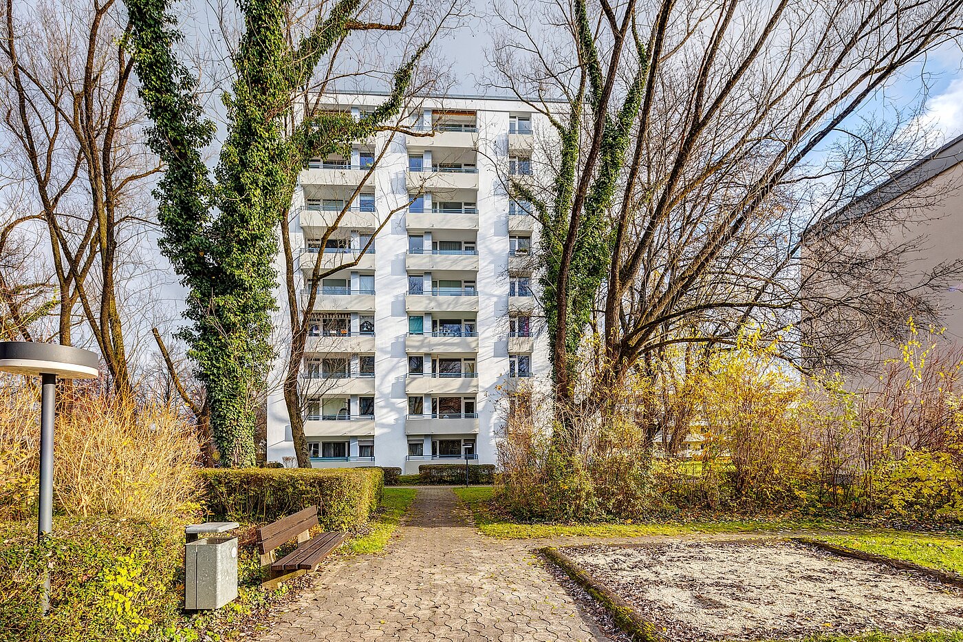 Квартира в многоэтажно доме с 2 комнатами | München-Bogenhausen | 2206ML3 | ...Gemeinschaftsflächen