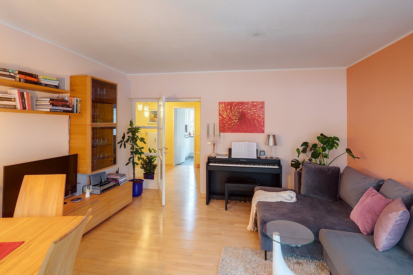 Квартира в многоэтажно доме с 3 комнатами | München-Harlaching | 2103ML3 | Großzügiges Wohnzimmer...