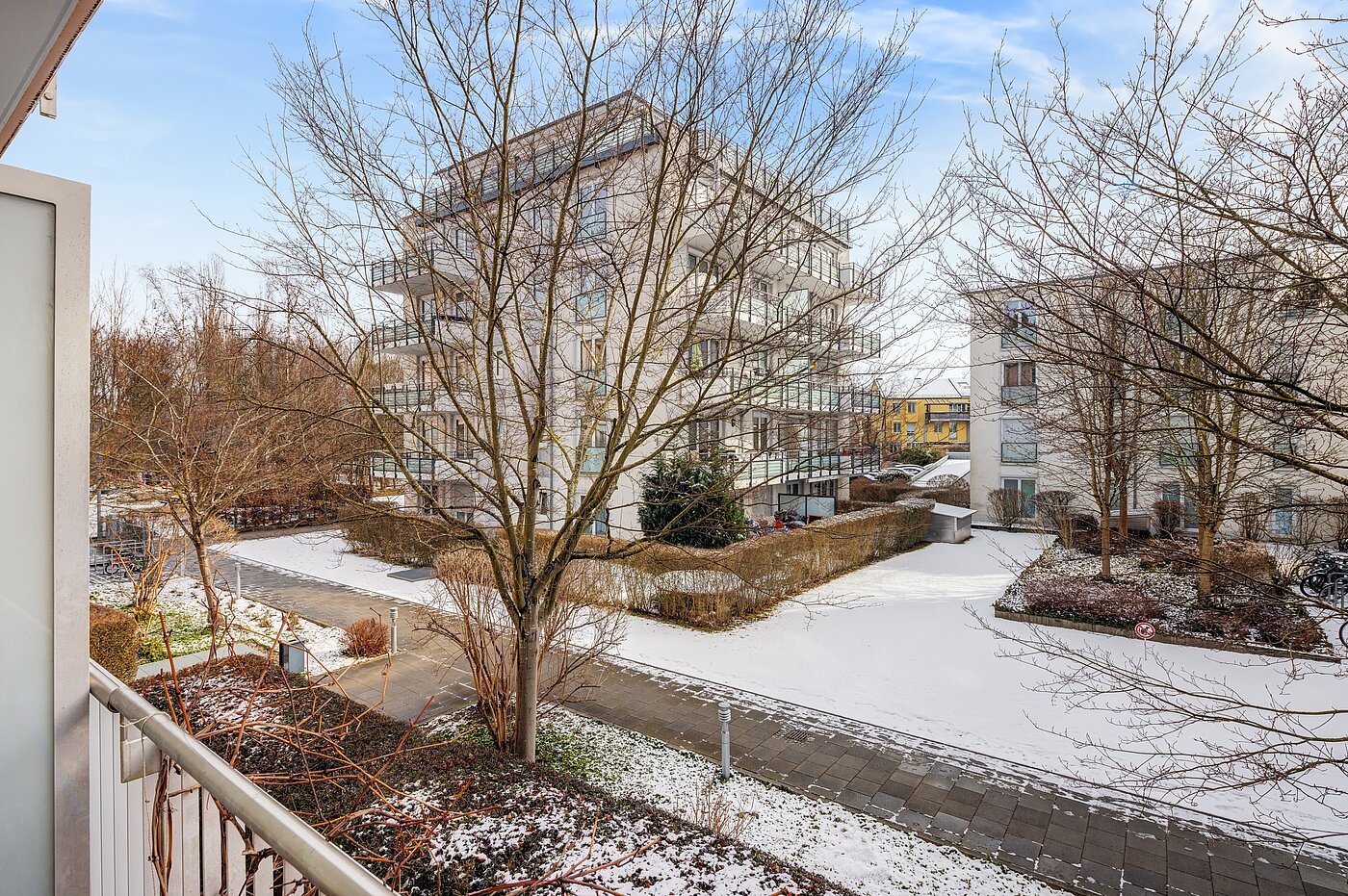 Квартира в многоэтажно доме с 2 комнатами | München-Bogenhausen | 70396 | Blick vom Balkon...