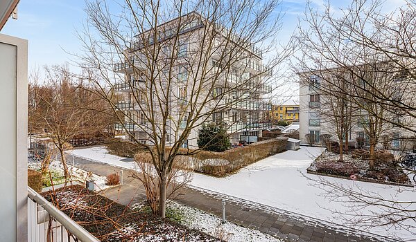Квартира в многоэтажно доме с 2 комнатами | München-Bogenhausen | 70396 | Blick vom Balkon...