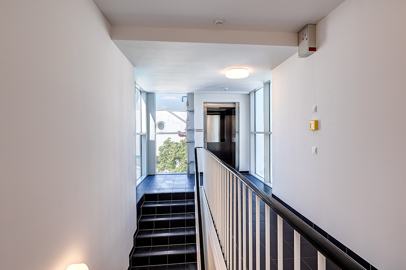 Квартира в многоэтажно доме с 2 комнатами | 70134 | ...Zugang zum Lift