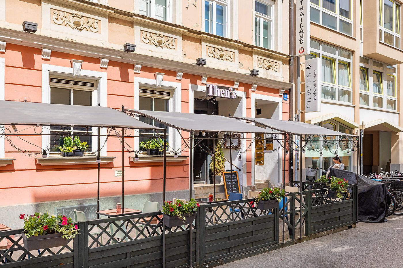 Квартира в многоэтажно доме с 2 комнатами | München-Schwabing | 70434 | In der Nähe