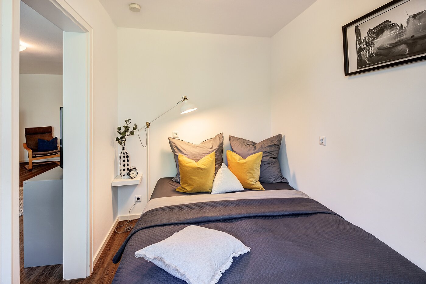 Квартира в многоэтажно доме с 2 комнатами | München-Bogenhausen | 70142 | ...Schlafzimmer