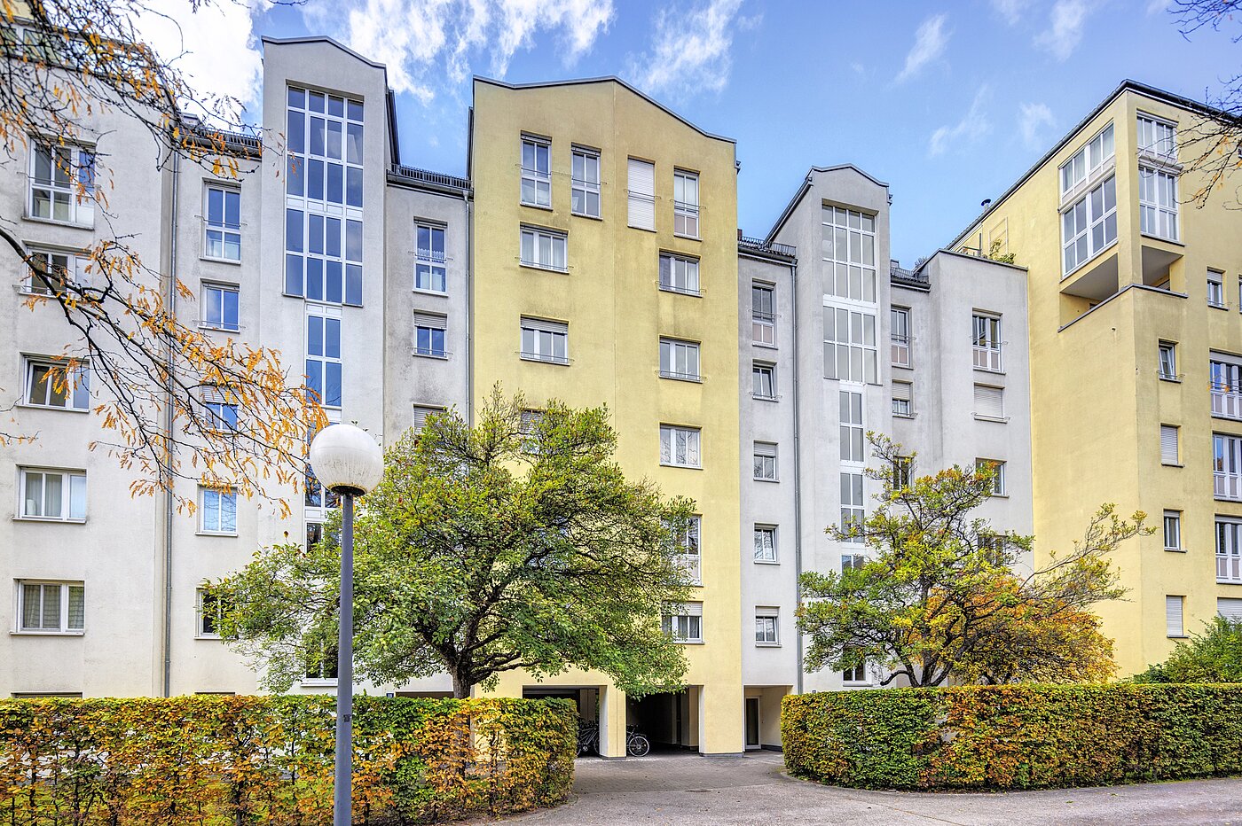 Квартира в многоэтажно доме с 3 комнатами | München-Schwabing | 70299 | Außenansicht