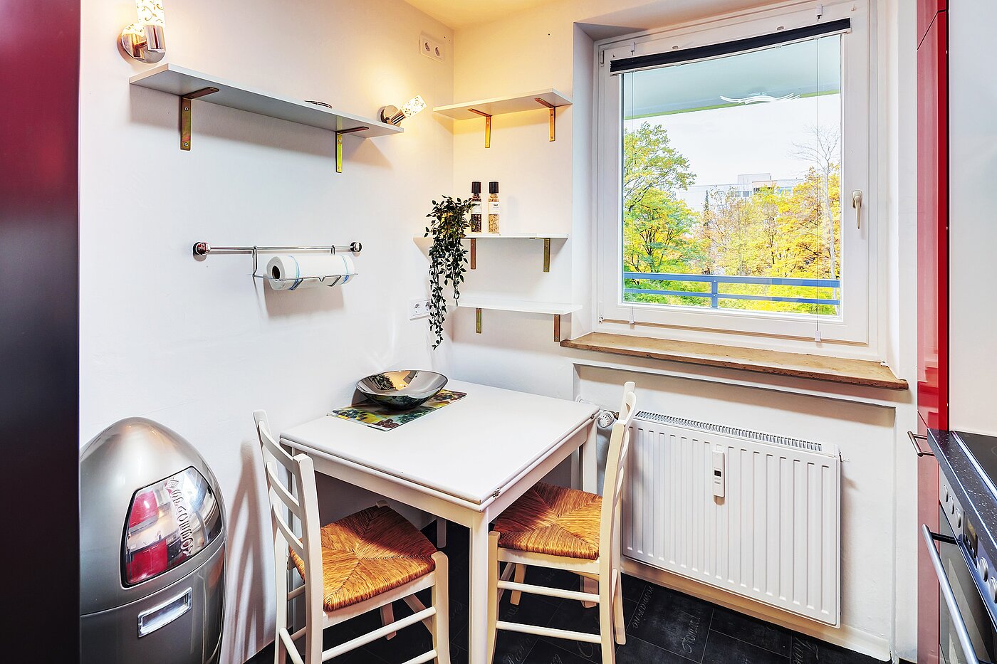 Квартира в многоэтажно доме с 2 комнатами | München-Perlach | 70300 | ... mit Essecke und...