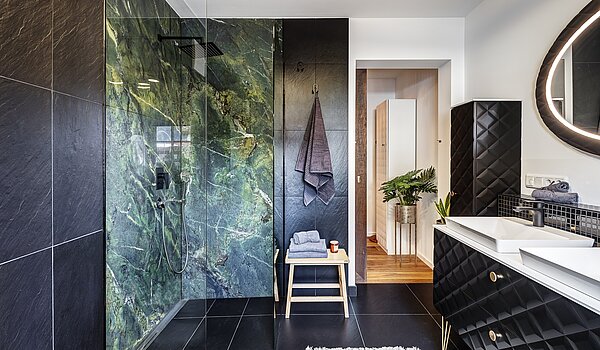 Плоский с 2 комнатами | Bad Wiessee | 700942 | ...und hochwertigen Keramikfliesen