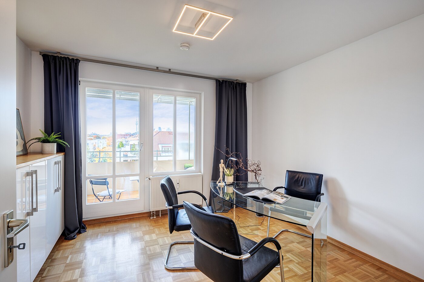 Квартира в многоэтажно доме с 3 комнатами | München-Schwabing | 70299 | Arbeiten