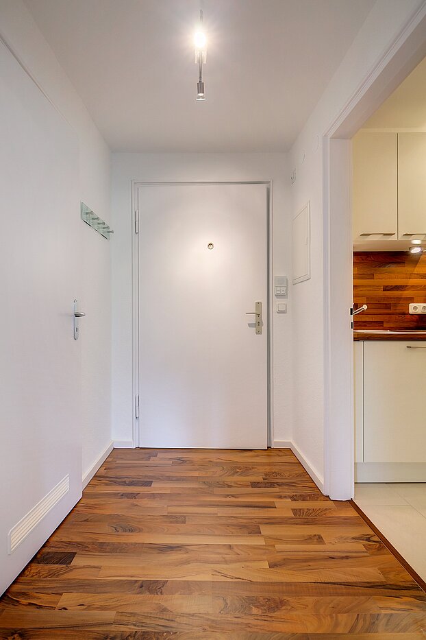 Квартира в многоэтажно доме с 2 комнатами | München-Schwabing | 70096 | Eingangsbereich