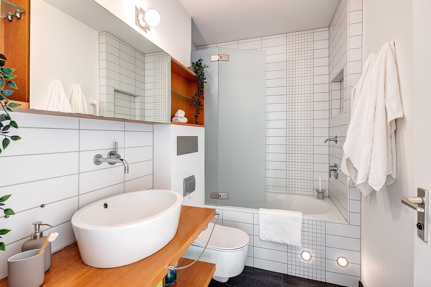 Квартира в многоэтажно доме с 3 комнатами | Unterschleißheim | 70003 | ...mit Badewanne