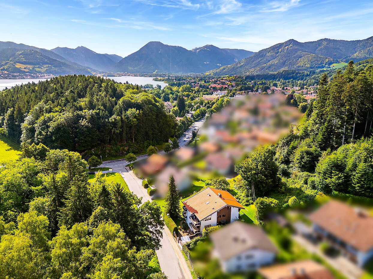 Mehrfamilienhaus с 10 комнатами | Bad Wiessee | 70212 | Luftaufnahme nach Bad Wiessee