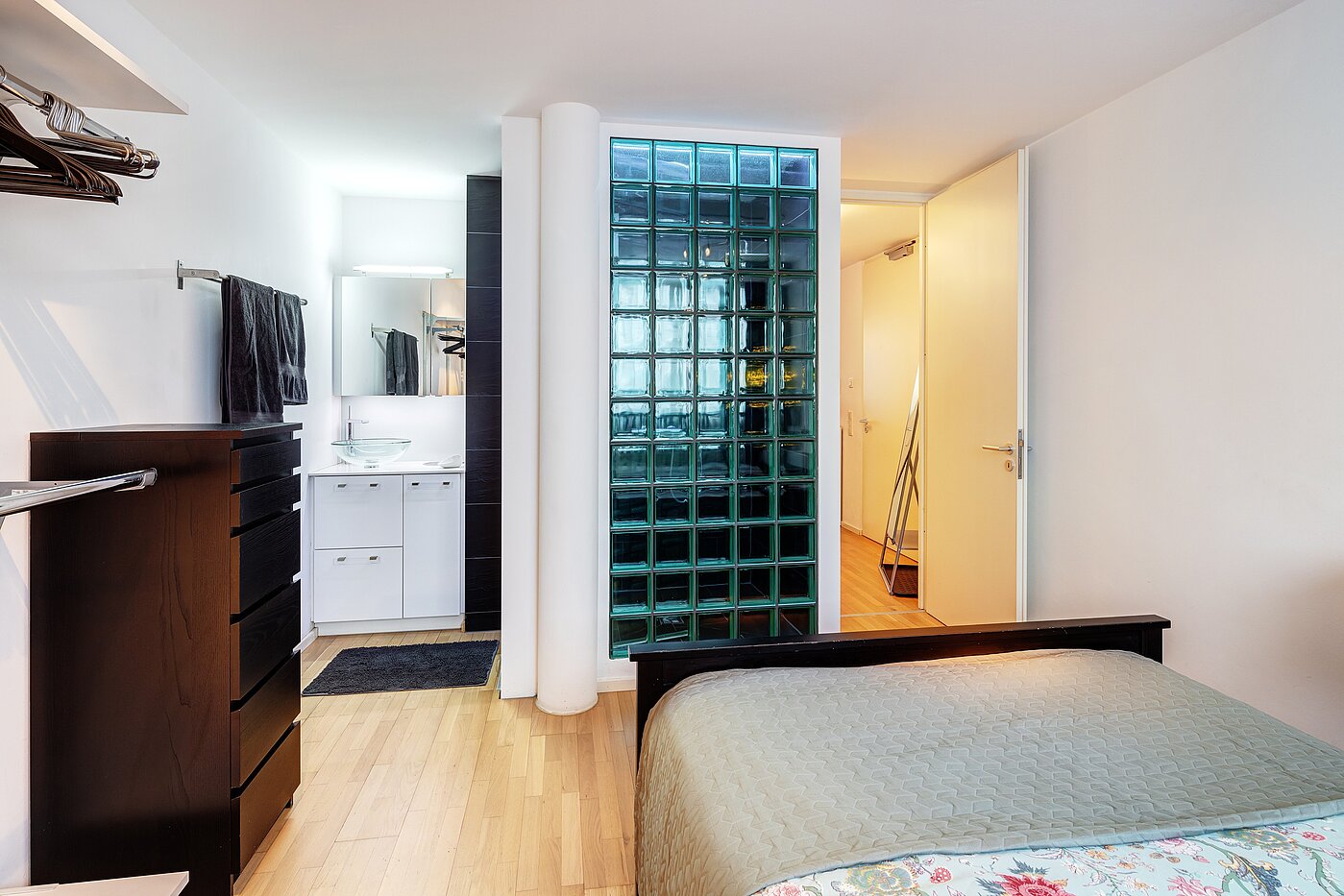 Квартира в многоэтажно доме с 2 комнатами | München-Au | 70108 | Schlafzimmer mit Bad