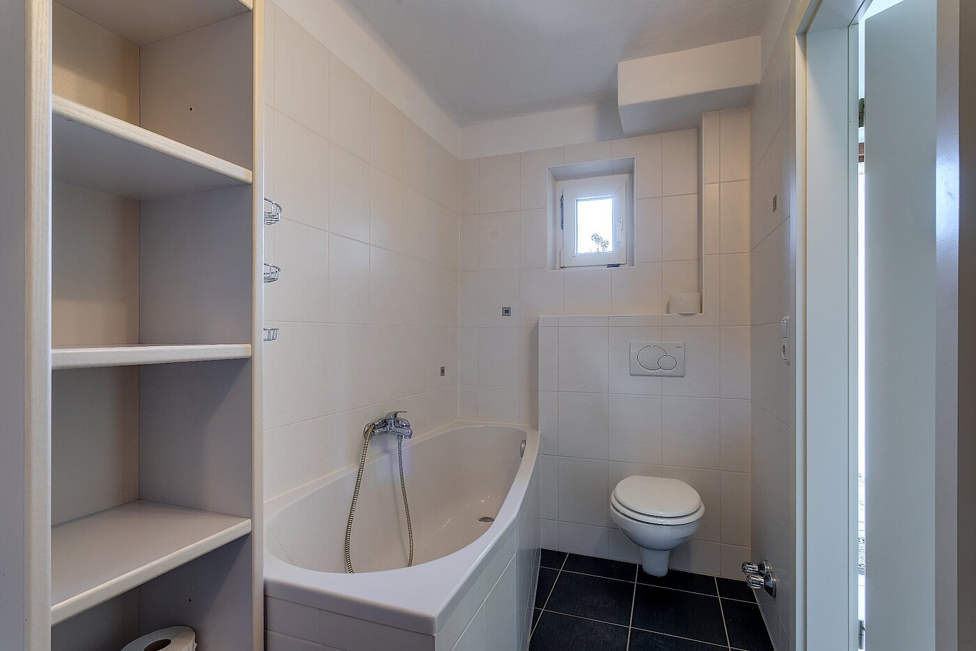 Bauernhaus с 9 комнатами | Hohenschäftlarn | 1805ML4 | Bad EG Haus 2